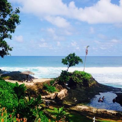 A scenic view of the Pacific ocean in Samoa Alternative schoolies volunteering in Samoa will feature similar views